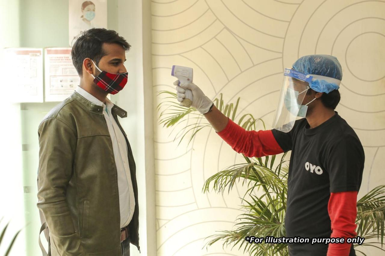 Oyo 78245 Collection O Hotel Crown Inn Navi Mumbai Bagian luar foto