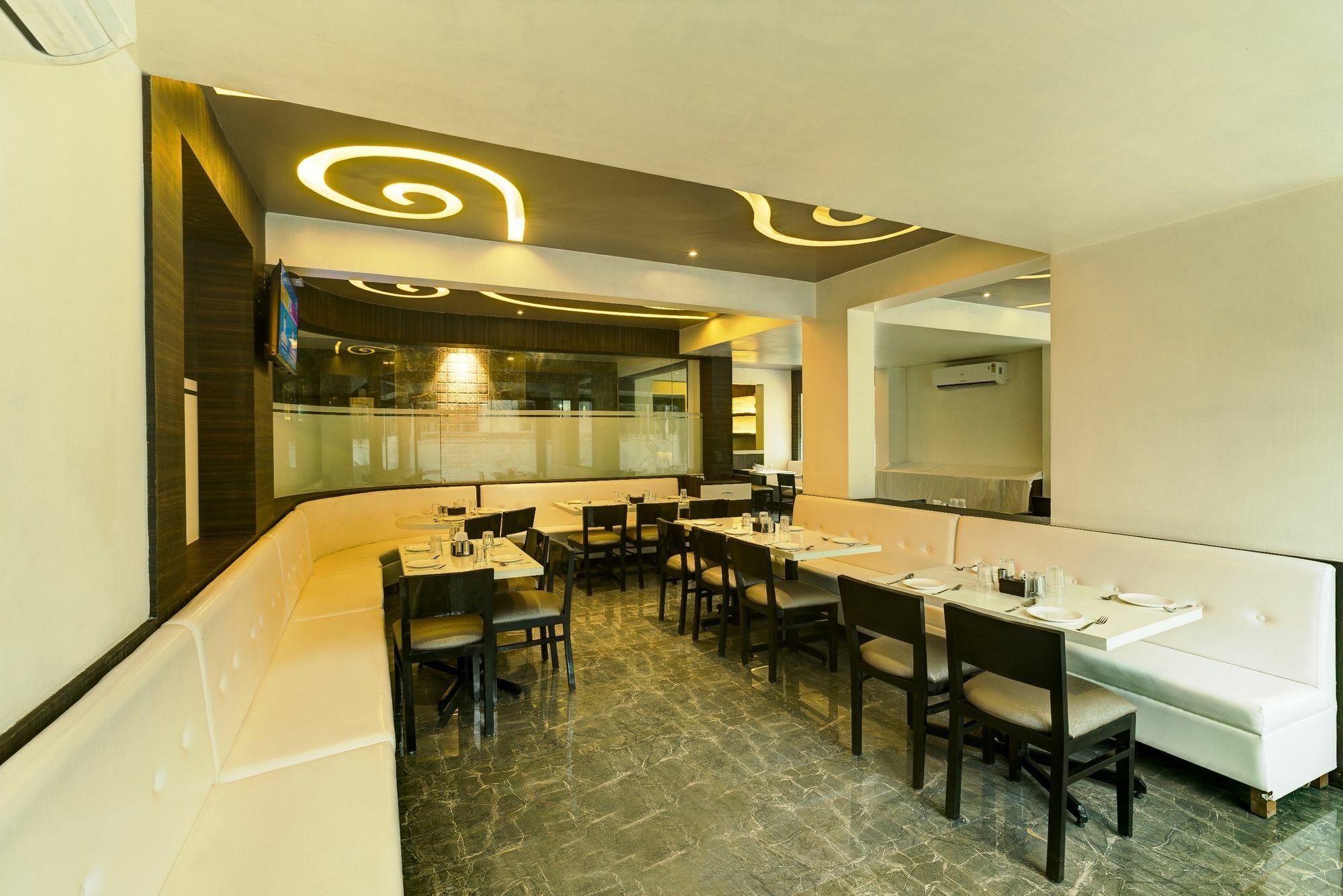 Oyo 78245 Collection O Hotel Crown Inn Navi Mumbai Bagian luar foto