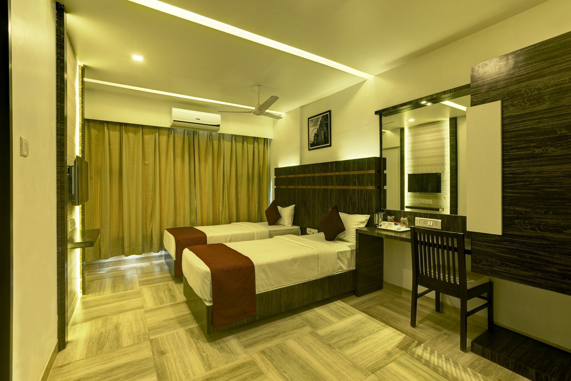 Oyo 78245 Collection O Hotel Crown Inn Navi Mumbai Bagian luar foto