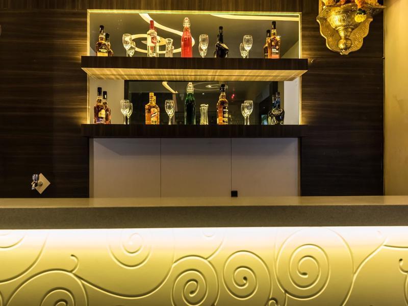 Oyo 78245 Collection O Hotel Crown Inn Navi Mumbai Bagian luar foto